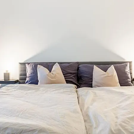 Luxus Wohnung mit Garten Zürich Exterior foto